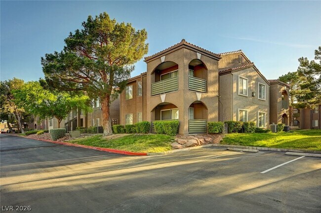 Building Photo - 2120 Sealion Dr