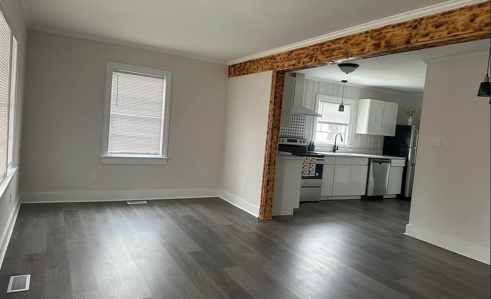 Building Photo - 510 Matthews St