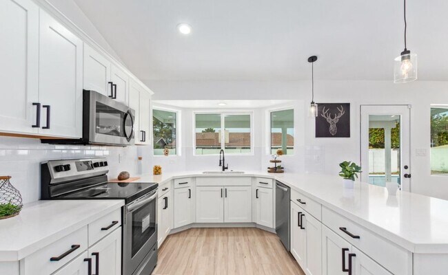 Building Photo - 3740 E Harmony Ave