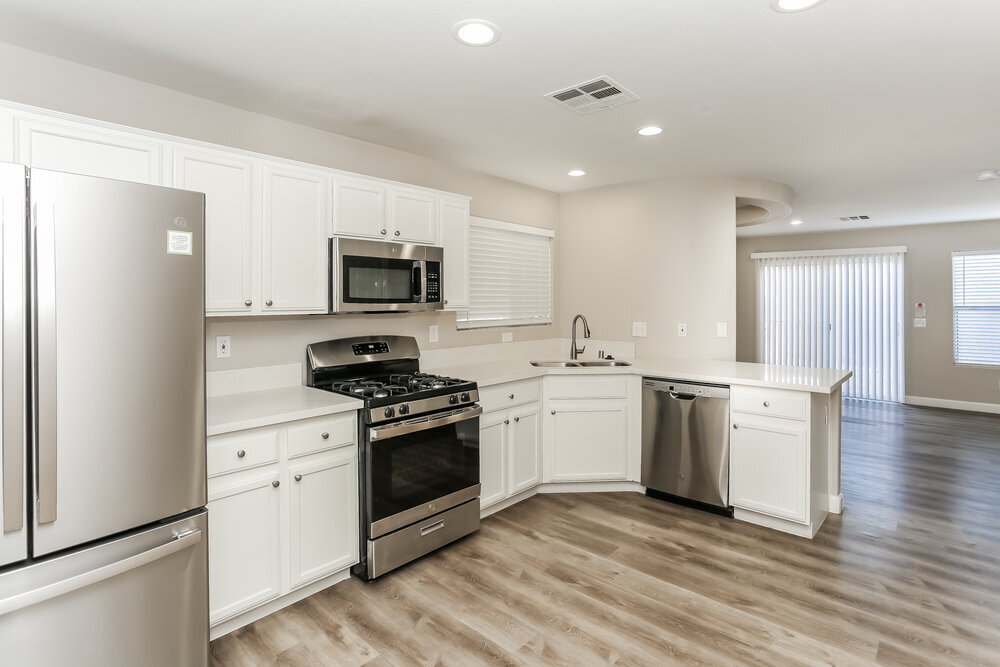 Building Photo - 8029 N Quilted Bear St