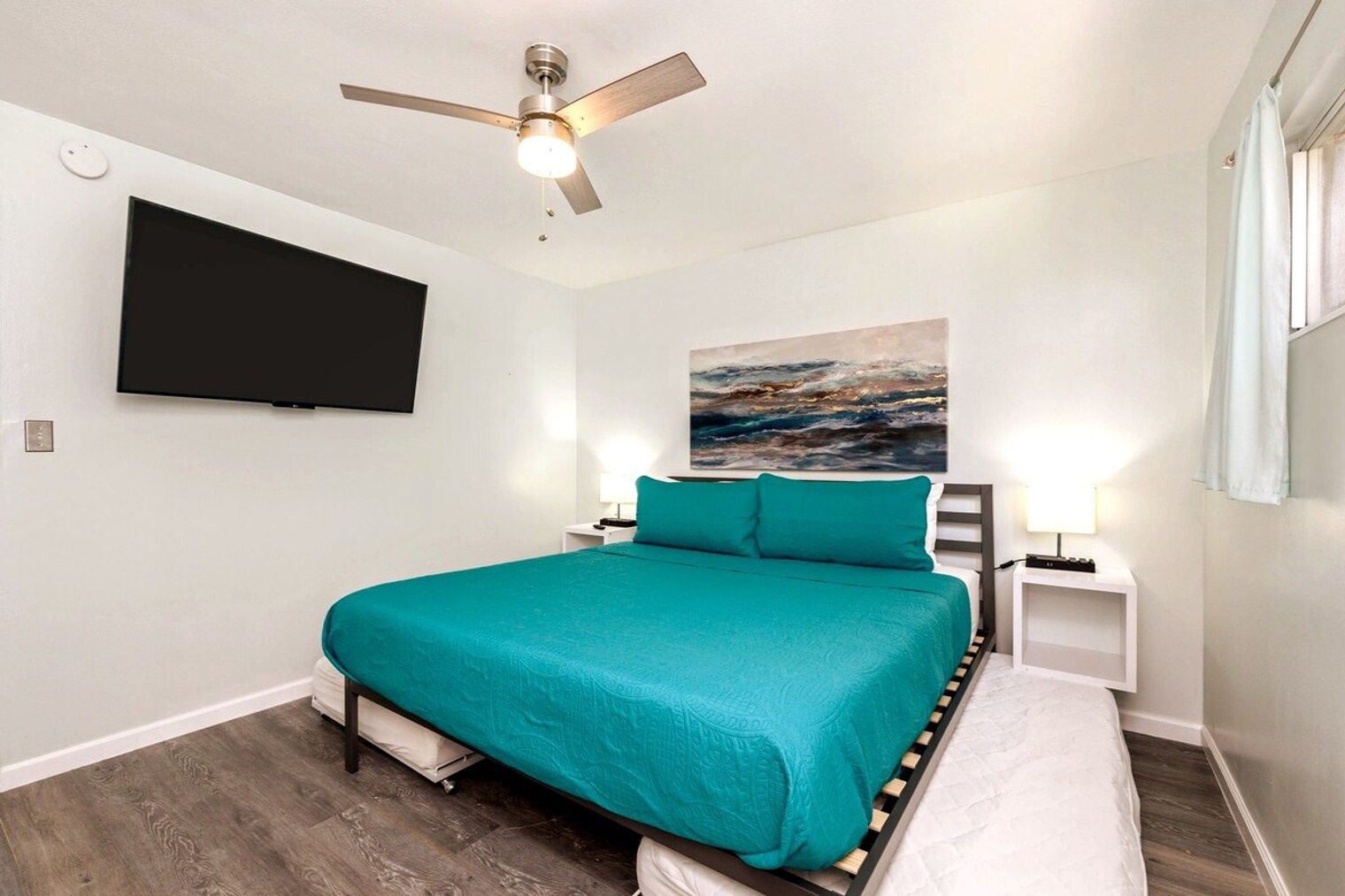 Building Photo - 4000 Gulf Terrace Dr