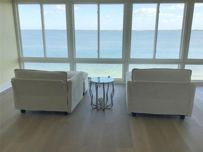 Building Photo - 6400 Flotilla Dr