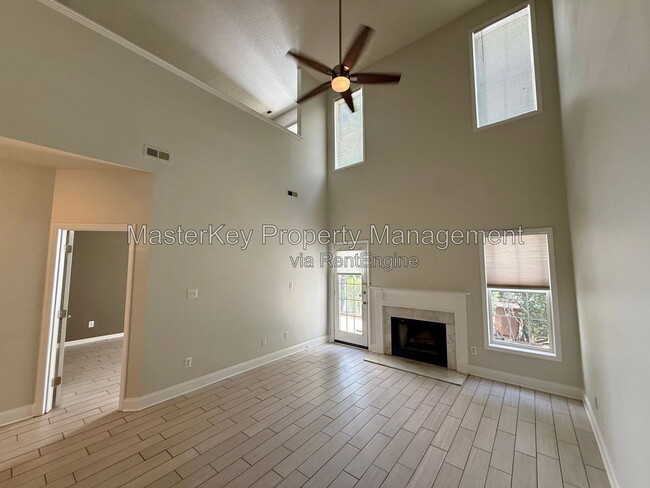 Building Photo - 114 Pointe Crest Ct