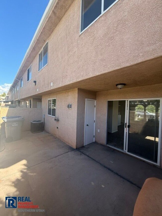 Building Photo - 1115 N 1570 W