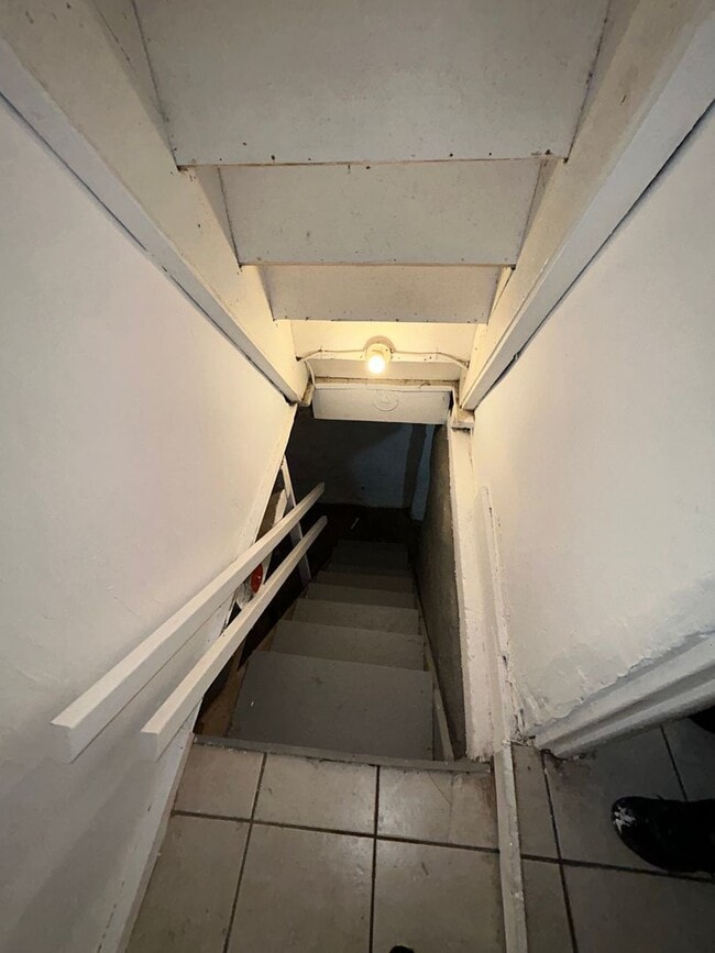 Building Photo - Schedule a showing NOW!