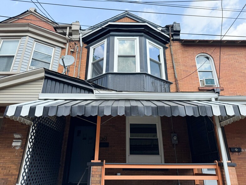 Building Photo - 361 Ophelia St