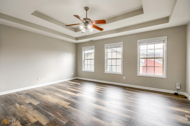 Building Photo - 2171 Waterford Park Dr