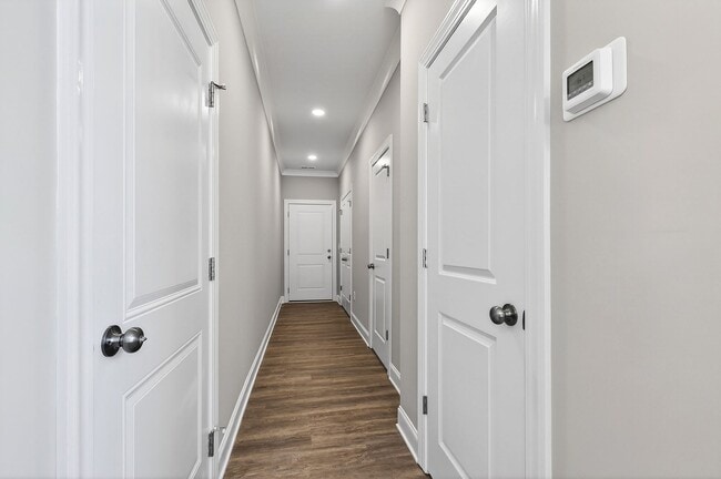 Building Photo - Charming Craftsman-Style 3-Bedroom Townhome in Garner!