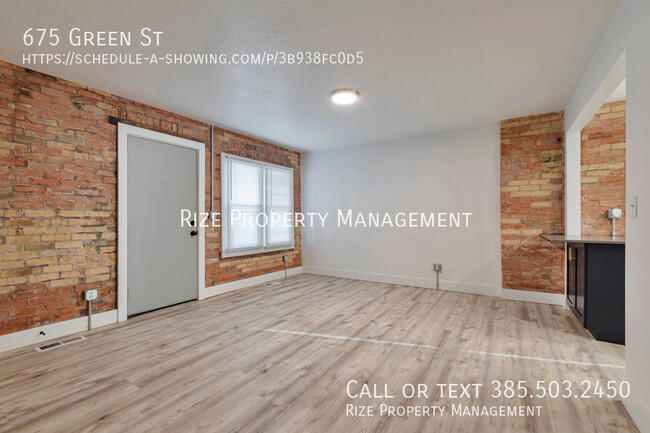 Building Photo - Remodeled 2 Bedroom in the heart of Salt L...