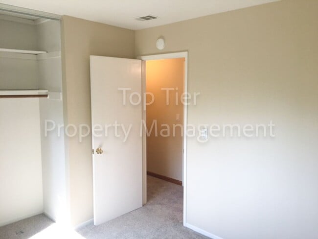 Building Photo - Very nice 3 Bd/2 Ba, 1388 sf single-family house in Concord available Now for Lease!