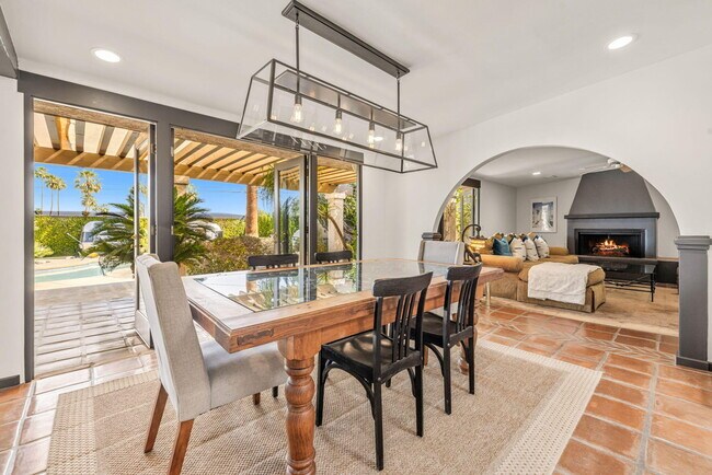 Building Photo - 46310 Shadow Mountain Dr
