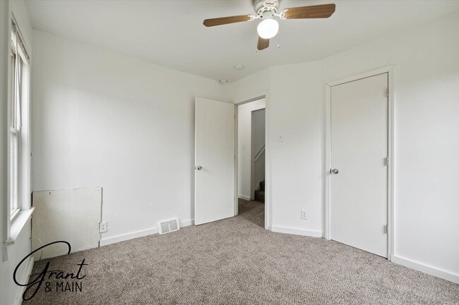Building Photo - 13926 Rockdale St