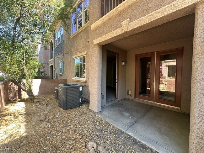 Building Photo - 7878 Langara Ave
