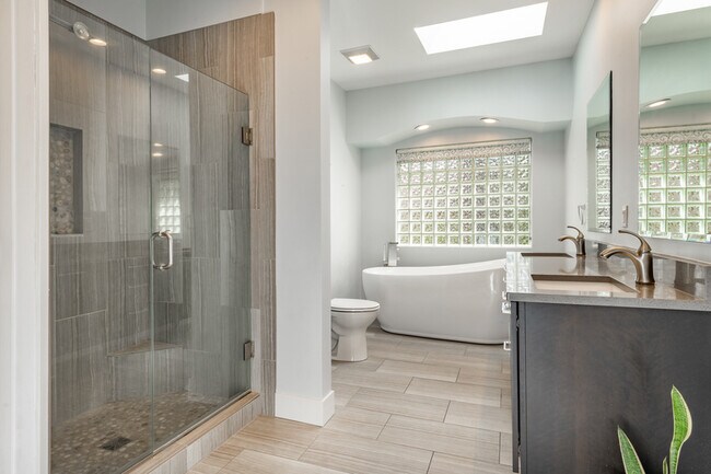 Building Photo - 8975 Snowy Owl Ln