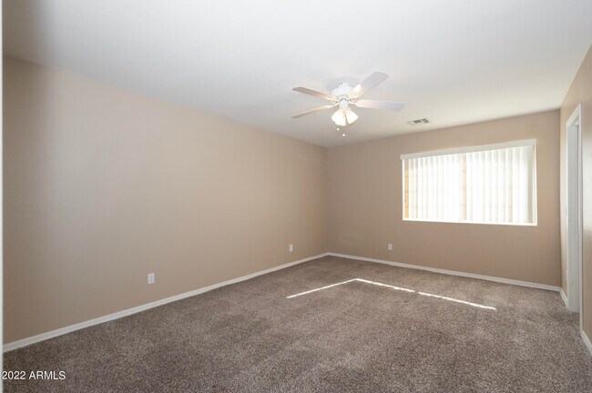 Building Photo - 2684 E Birchwood Pl