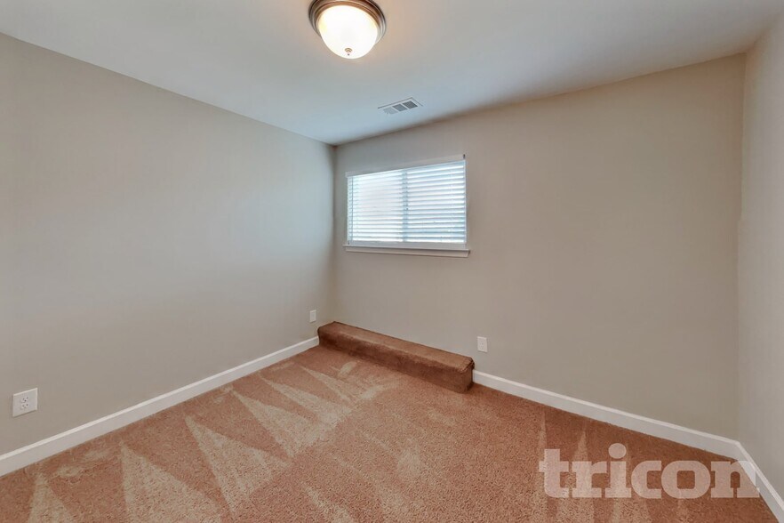 Building Photo - 2281 Cason Ln