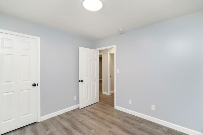 Building Photo - 1826 Tillery St NE