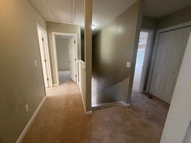 Building Photo - 575 Batty Way