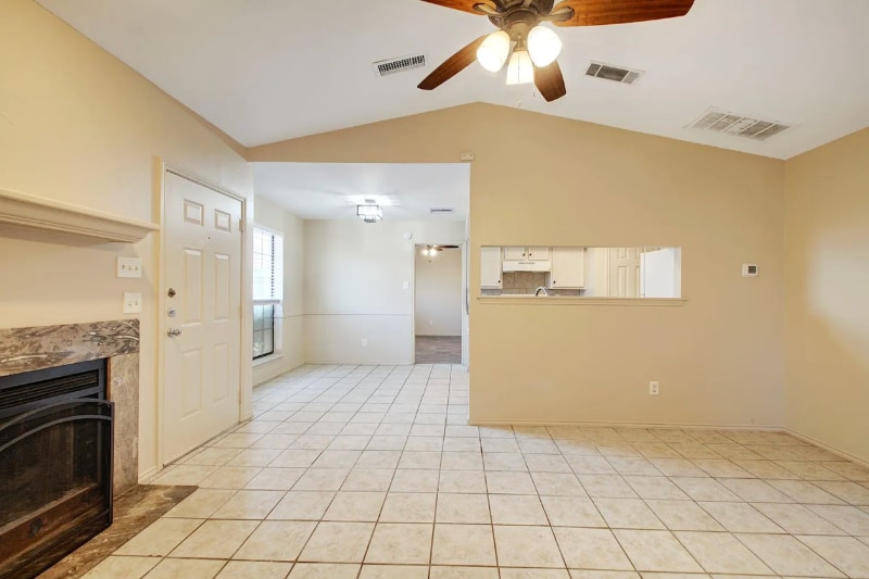 Building Photo - 619 Luther Dr