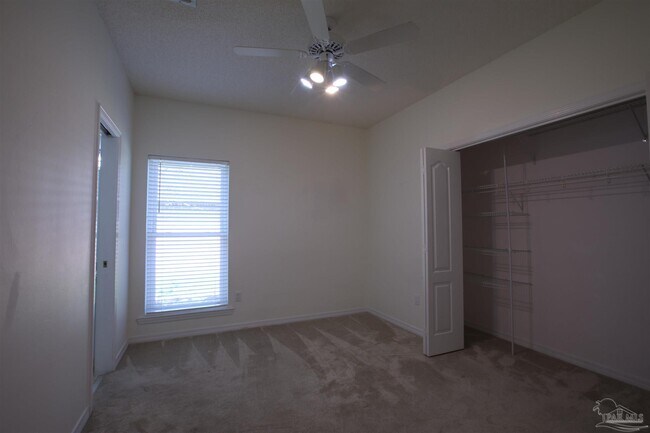 Building Photo - 4025 Teal Way