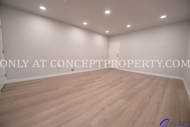 Building Photo - Embrace fresh, modern mountain living in this spacious 2-bedroom, 2-bath apartment at Studio Cros...