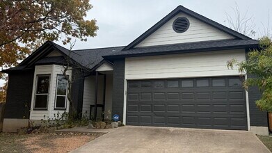 Building Photo - Beautifully Updated 3BR Home in Prime South Austin Location!