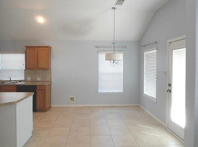 Building Photo - 1611 Taylor Mills Ct