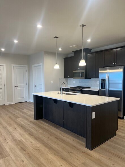 Building Photo - 21480 Mount Sterling Ter