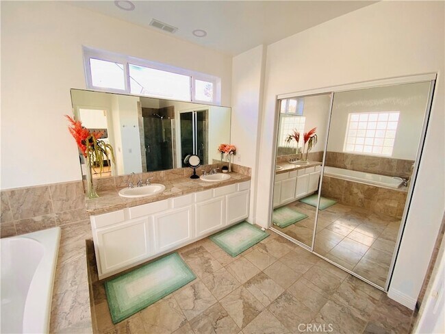 Building Photo - 125 Fillmore Ave