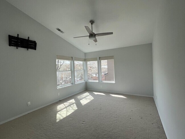 Building Photo - 3066 Alpine Creek Rd