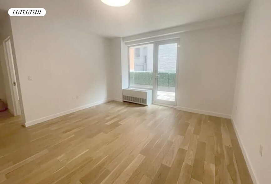 Building Photo - 111 E 115th St