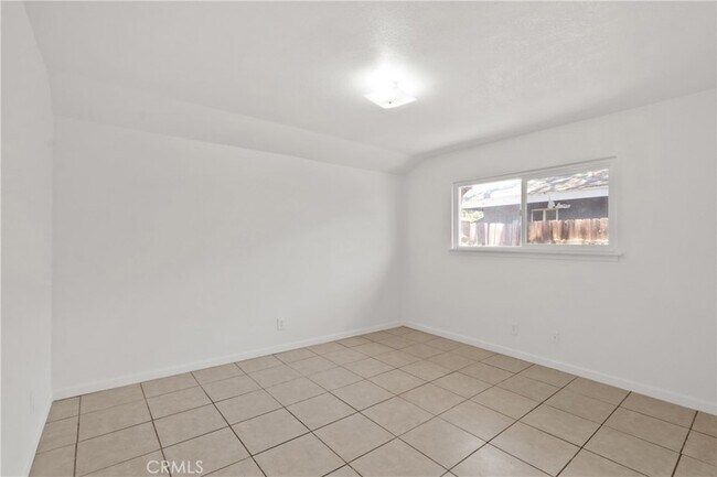 Building Photo - 10743 Cass St