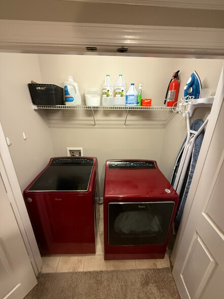 Building Photo - 2116 Cobblestone Cir NE