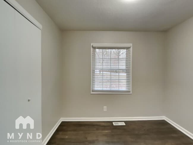 Building Photo - 121 Nicklaus Dr