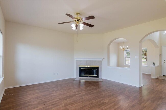 Building Photo - 200 Almquist St