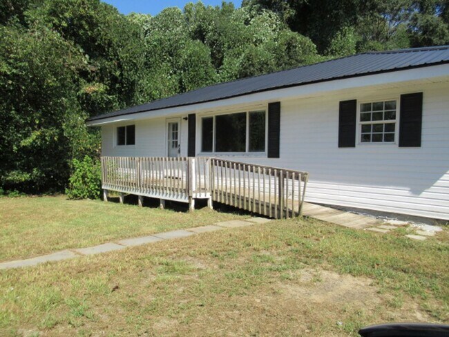 Building Photo - 36 Armstrong Dr