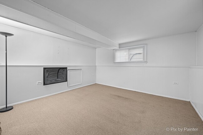 Building Photo - 538 Harold Ave