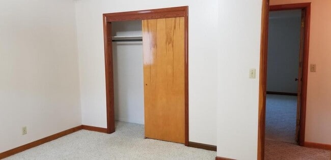 Building Photo - 1615 Hanaford Ave