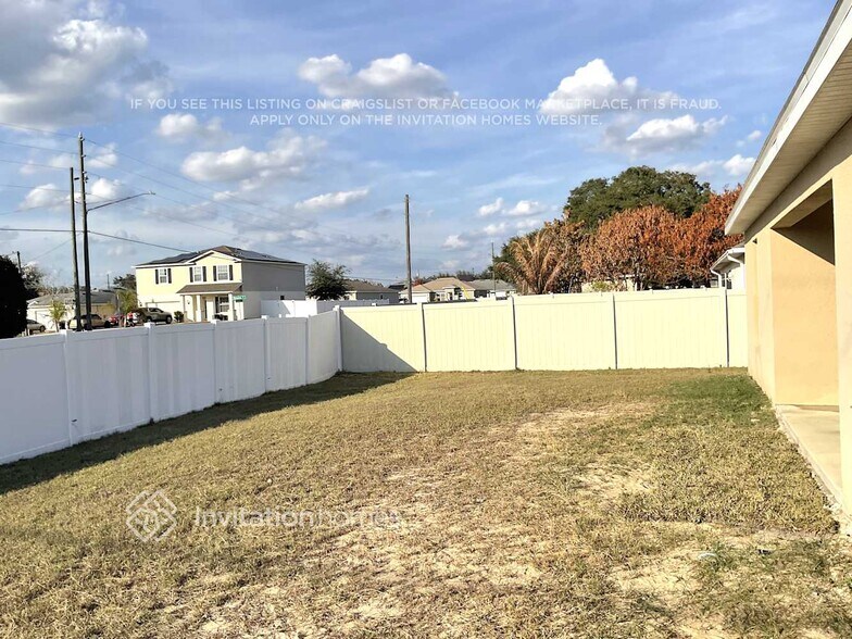 Building Photo - 1902 Michigan Ct