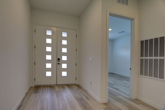 Building Photo - New Home in Summerlin 55+ Community