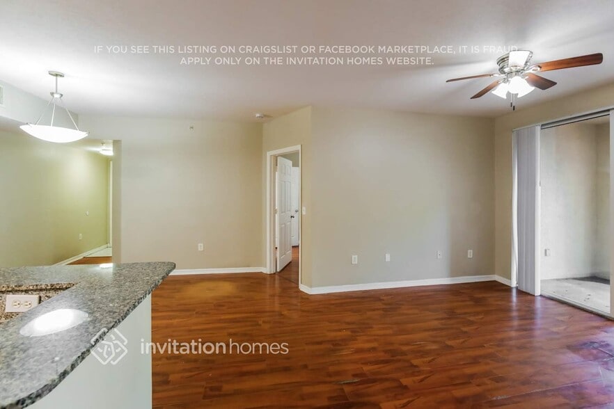 Building Photo - 2548 Centergate Dr