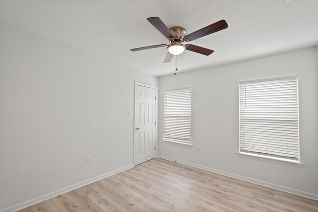 Building Photo - 4106 Gardendale Dr