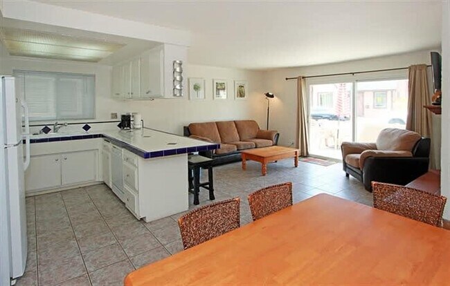 Building Photo - 124 34th St