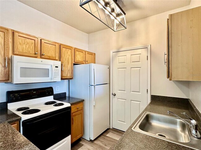 Building Photo - 4802 51st St W