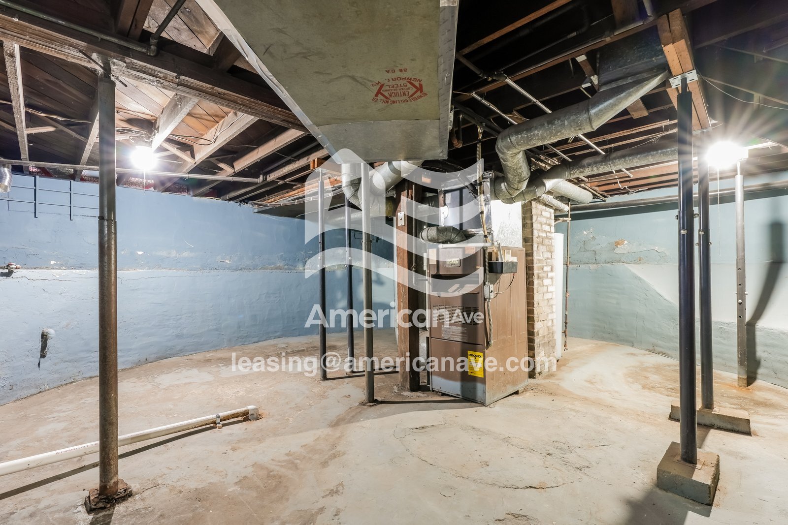 Building Photo - 1115 E Dayton St