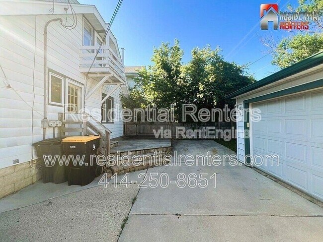 Building Photo - 2372 N 61st St