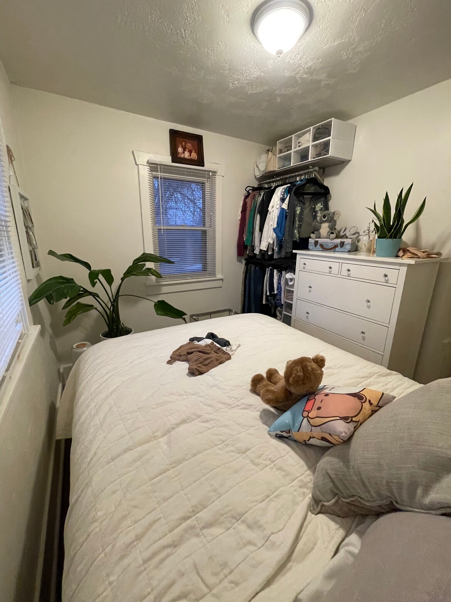 Building Photo - 198 W Center St