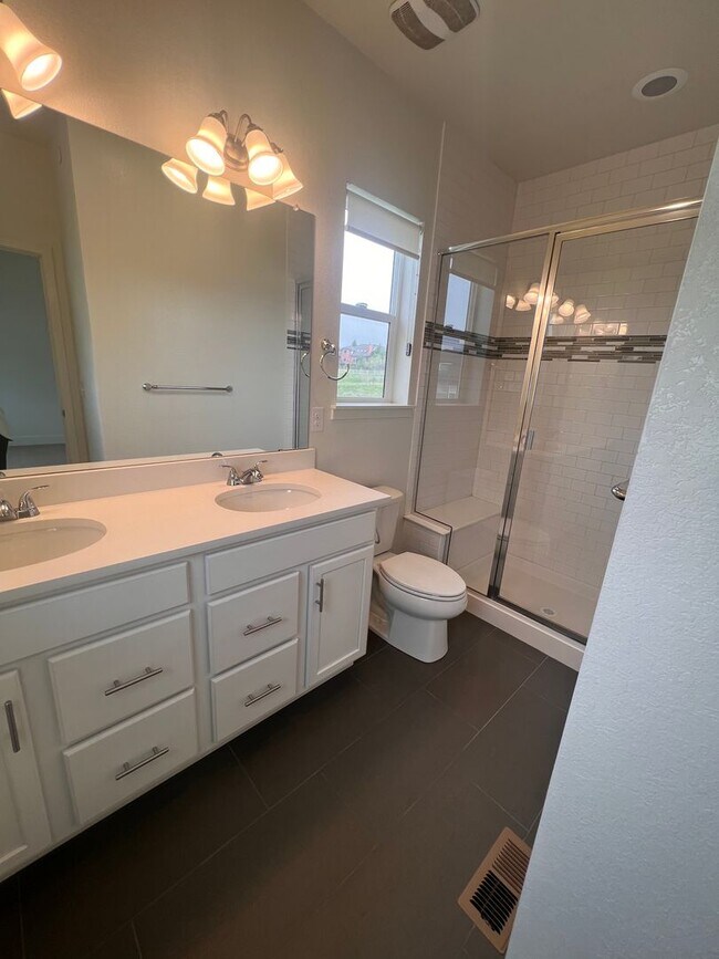 Building Photo - NEW BUILD 4 Bed 3.5 Bath Townhome In Superior-Available Now!