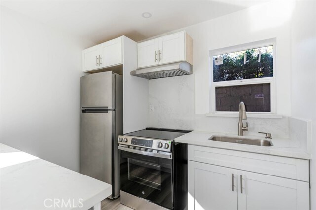 Building Photo - 14713 Sylvan St