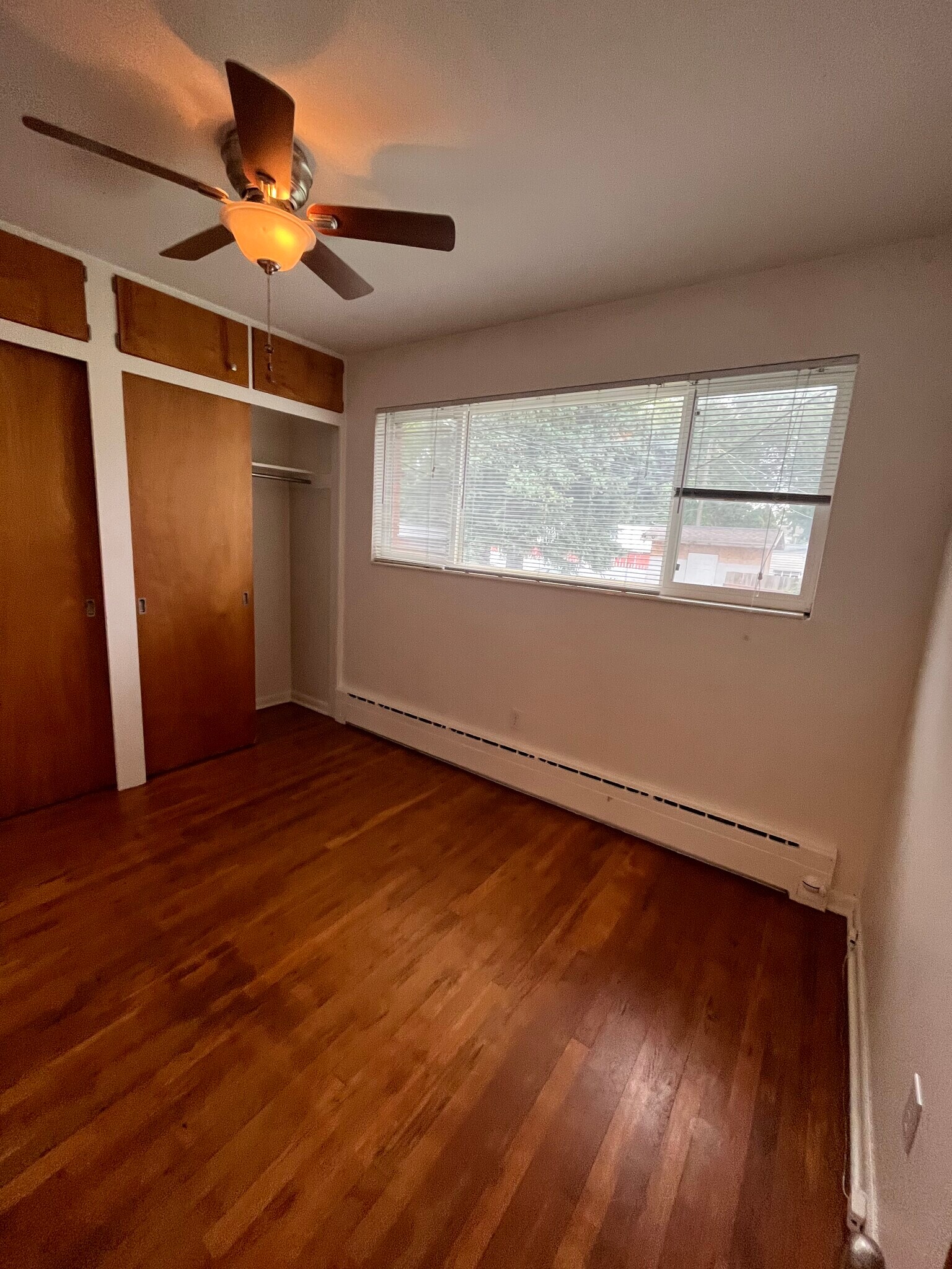 Building Photo - 973 W 300 N
